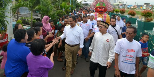 Kisah tiga guru di akun sosial media milik Anies Baswedan