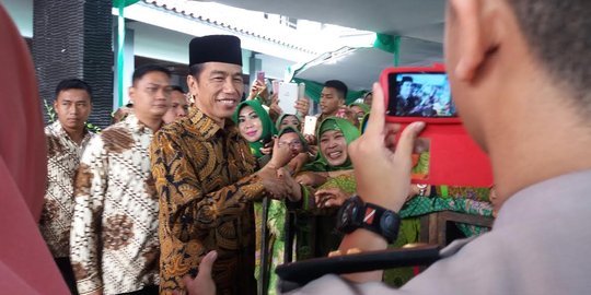 Bertemu ulama Makassar, Jokowi bahas anggaran penyejuk umat