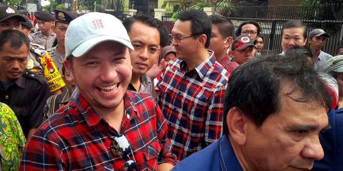 Datangi Rumah Lembang, Gading Marten Nyatakan Dukung Ahok 