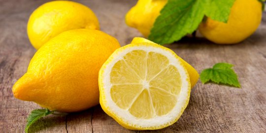 5 bahan ini ampuh hilangkan jerawat di punggung yang membandel!