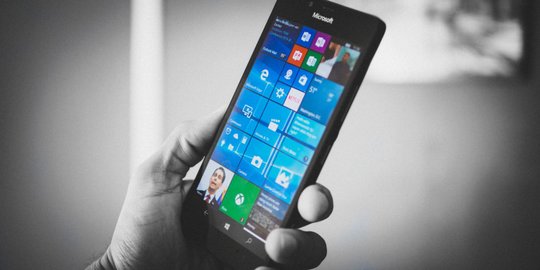 Microsoft janji keluarkan smartphone canggih, ini kabar terbarunya!