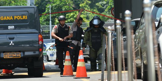 Ada tas mencurigakan di JPO Tosari, warga berhamburan panik