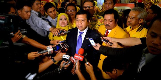 Ade Komarudin dicopot, Setya Novanto langsung dilantik