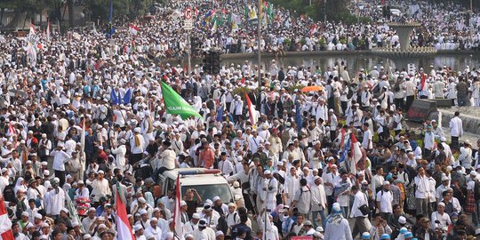 Pergerakan massa dari daerah menuju Jakarta jelang demo 2 Desember