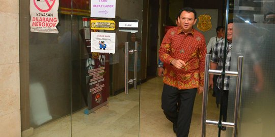 Ahok siap jalani semua proses hukum terkait penistaan agama