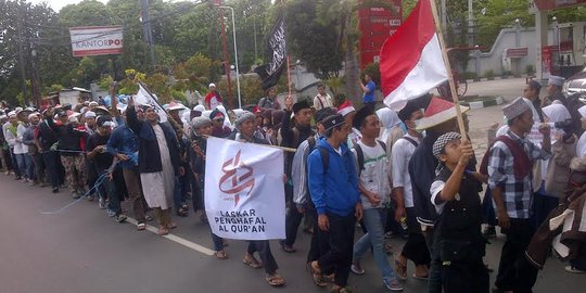 Massa aksi bela Islam Jakarta lanjutkan jalan kaki dari Bandung