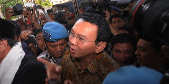 Ahok dan berkas penistaan agama resmi dilimpahkan ke Kejaksaan Agung