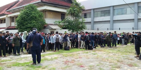 Pendemo 2-12 asal Yogyakarta berangkat dari Masjid Muhammadiyah