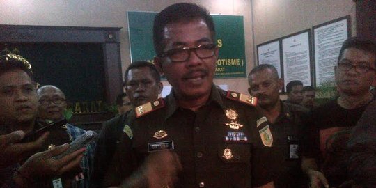 Diduga mintai uang warga, jaksa senior di Kejati Jabar diciduk