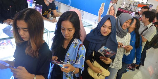 Hari pertama penjualan, Vivo V5 diserbu antusiasme konsumen