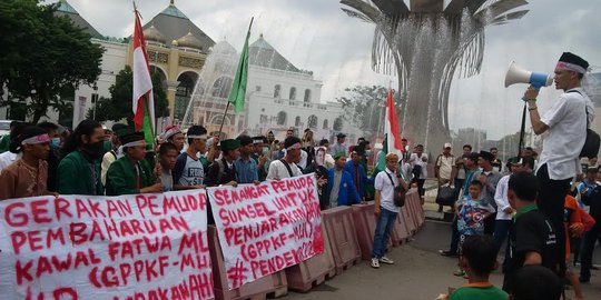 Demo 2-12 di Palembang berjalan tertib, massa minta Ahok ditangkap