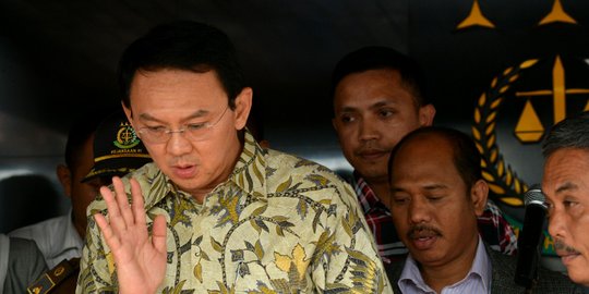 Kasus dugaan Ahok nista agama dianggap ganggu demokrasi Indonesia