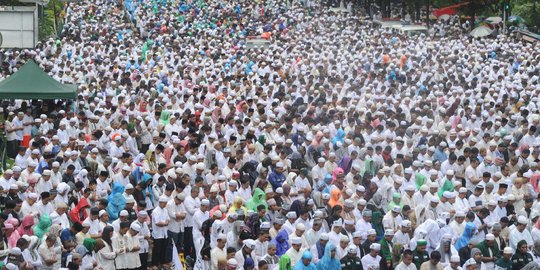 KCJ siapkan 6 KRL tambahan angkut demonstran 2-12