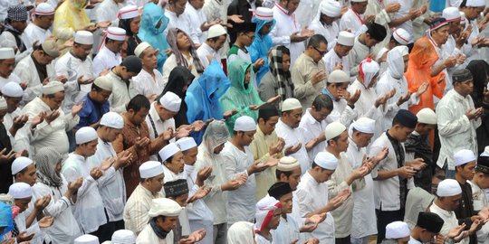 Umat non-muslim sumbang logistik untuk peserta aksi 2 damai di Monas