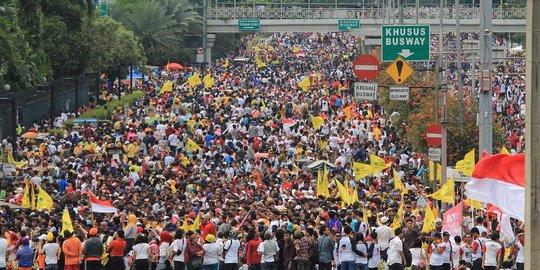 Marak atribut partai, aksi Kita Indonesia disesalkan