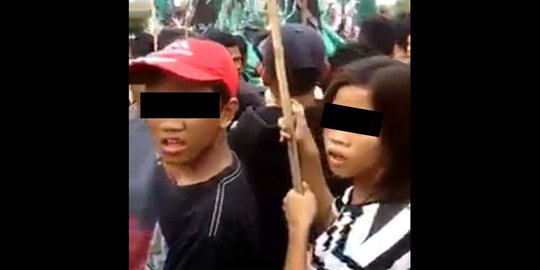 Video ABG bawa bendera HMI di aksi 412, ditanya malah bingung