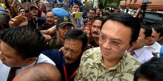 Ahok jelang sidang penistaan agama: Jangan cuma Jessica yang diliput