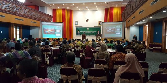 Menteri Asman hadiri acara Elok Laku Pandai Manabuang di Padang