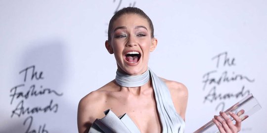 Supermodel Gigi Hadid raih penghargaan Model Internasional