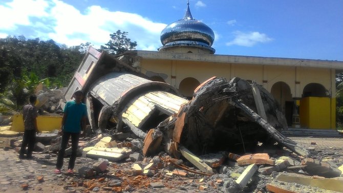 kerusakan gempa aceh