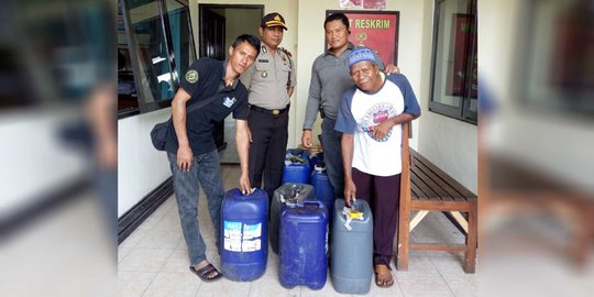 Farid selundupkan ratusan liter arak Bali untuk pesta tahun baru