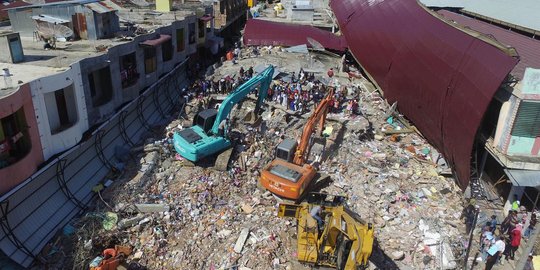 Pandangan udara lokasi terdampak gempa di Pidie Jaya