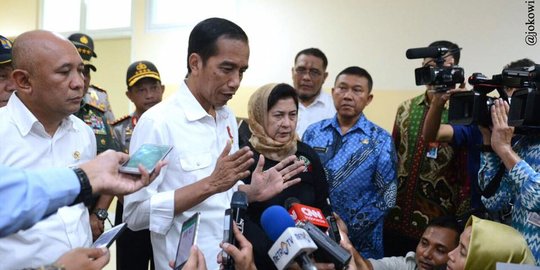 Tiba di Aceh, Jokowi besuk korban gempa di RS dr Zainoel Abidin