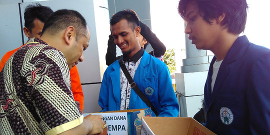 Mahasiswa Makassar lakukan penggalangan dana untuk korban gempa Aceh