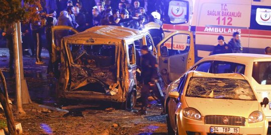 Bom meledak di luar stadion bola Turki, 29 orang tewas