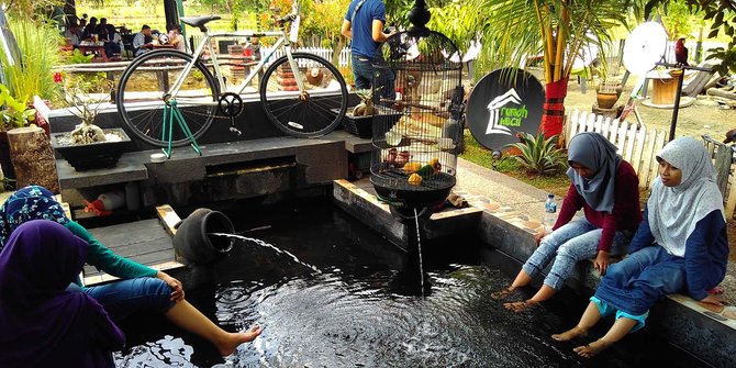 Rumah Kecil Lokasi Wisata Alternatif Ala Pedesaan Di