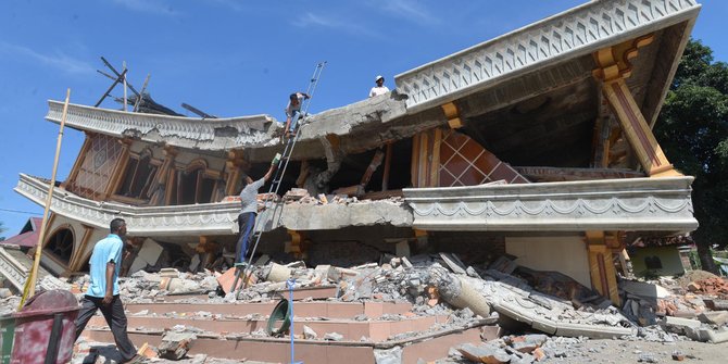 Dekan Unsyiah sebut bangunan roboh gempa Aceh mayoritas swakelola