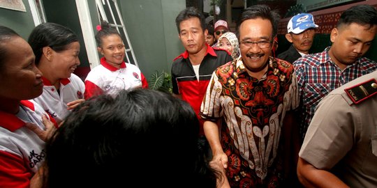 Ahok Sidang Penistaan Agama Besok Djarot Bilang Kami Jalan Terus Merdeka Com