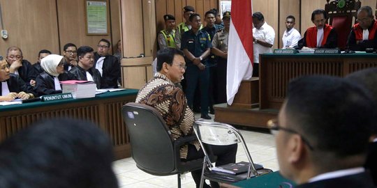 80 Tim Advokasi Bhineka Tunggal Ika BTP kawal Ahok hadapi sidang