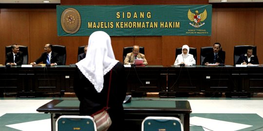 Ketahuan selingkuh, Ketua Pengadilan Agama Padang Panjang dipecat