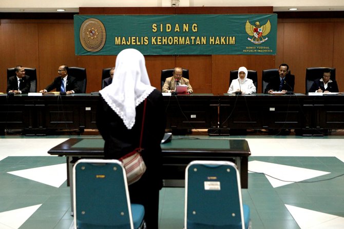 sidang ketua pengadilan padang panjang