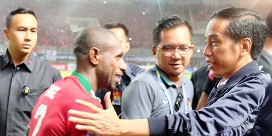 Jokowi galau tak bisa nonton langsung Final Piala AFF 2016