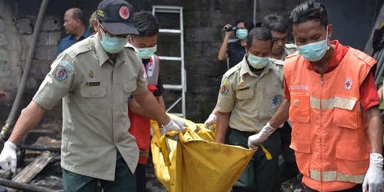 Gudang dan musala terbakar, pasutri pengemis tewas terpanggang