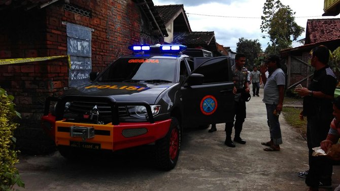 penjinak bom kembali sisir rumah terduga teroris di klaten