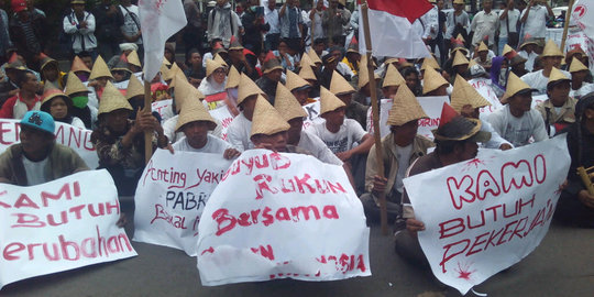 Ganjar kaget penolak Semen Rembang Power Rangers dan Ultraman