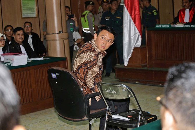 sidang ahok