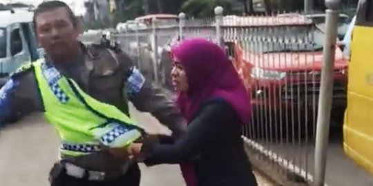 Fakta-fakta wanita PNS MA mengamuk hingga kejar Polantas