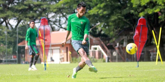 Final lawan Thailand, Lerby boyong keluarga ke Pakansari