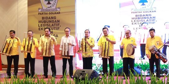 Golkar perintahkan kadernya di DPRD buat program pro rakyat