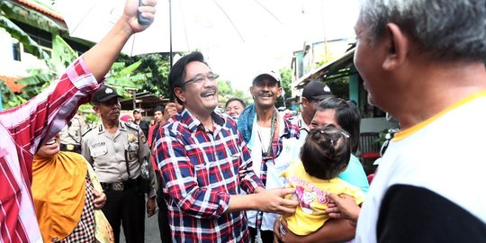 Senyuman Djarot saat kampanye di Cempaka Putih