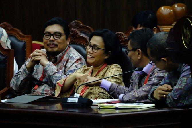 menteri sri mulyani di mk