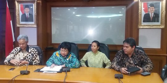 Hasil rapat Ganjar, Siti Nurbaya & Rini Soemarno soal semen Rembang