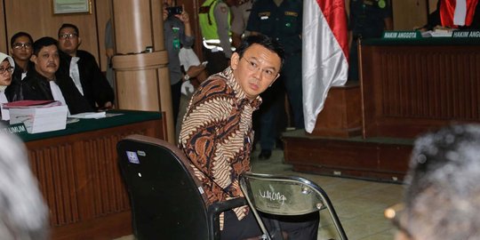 Blak-blakan Ahok ungkap sebab nangis di sidang penistaan agama