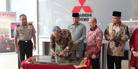 KTB ekspansi diler kendaraan penumpang Mitsubishi di Jambi