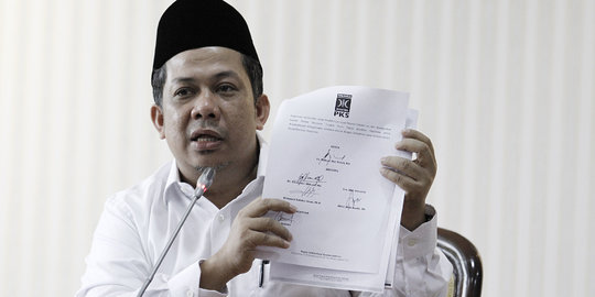 Tifatul curhat PKS sulit lengserkan Fahri Hamzah dari pimpinan DPR