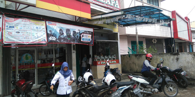 Tabung gas meledak, 2 karyawan rumah makan Padang luka 